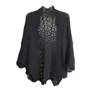 Moda‎ International crotcheted flyaway open cardigan black small